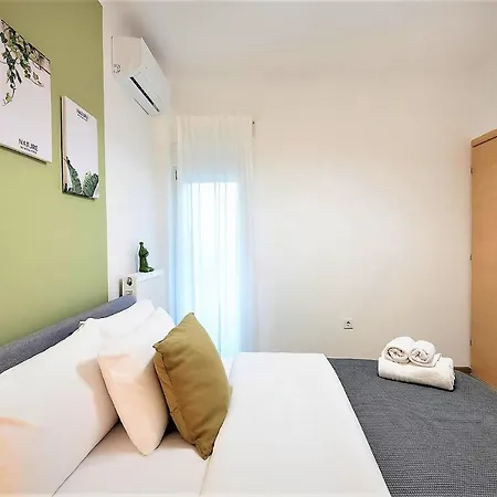 Apartmán Porto Sea View - A. Svolou 29 *